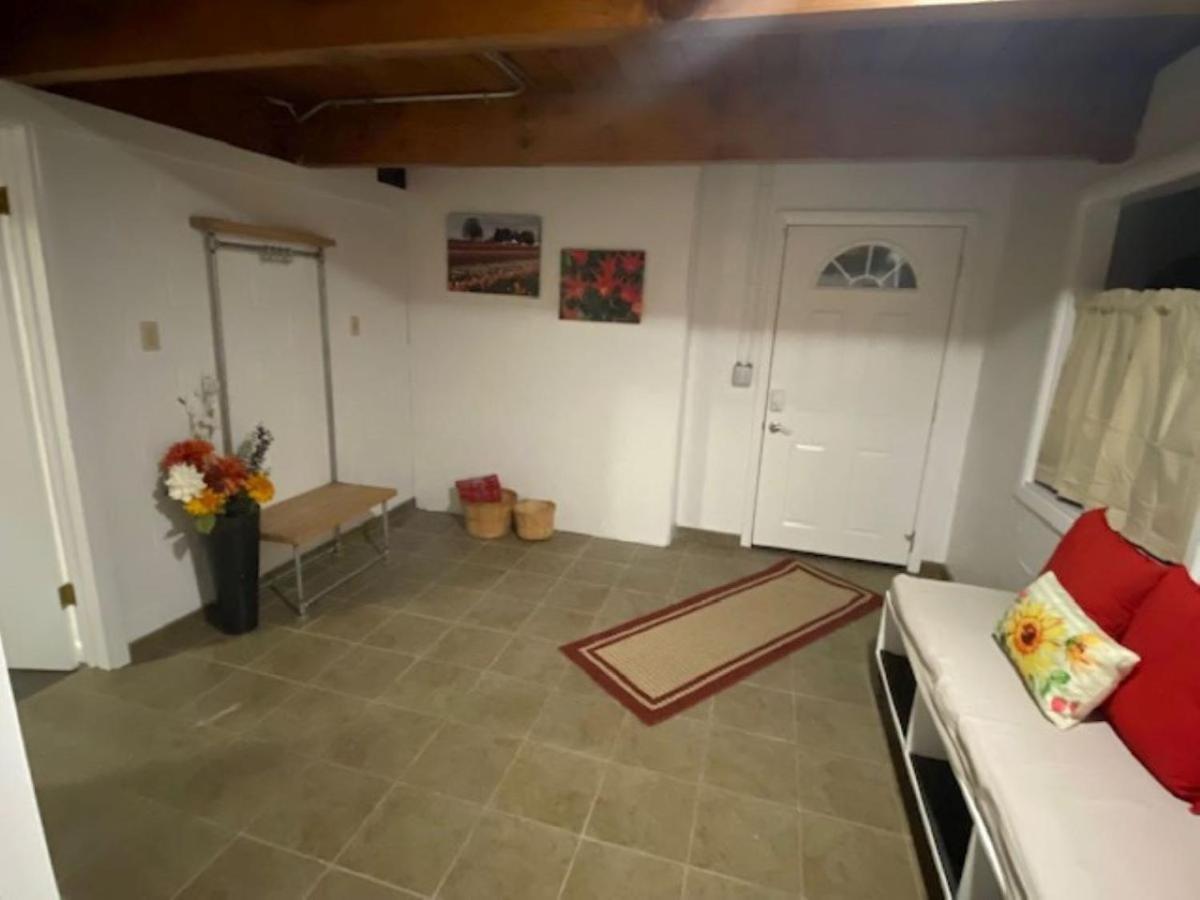 Spacious Lower Level Living All For You! كورفاليس المظهر الخارجي الصورة